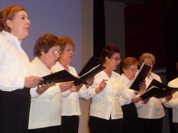 El coro de Roa en el festival de Villancicos del Arciprestazgo de Roa en 2013