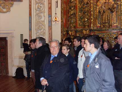 Los toreros en la iglesia de San Pedro Regalado en la Aguilera con las monjas de Iesu Communio